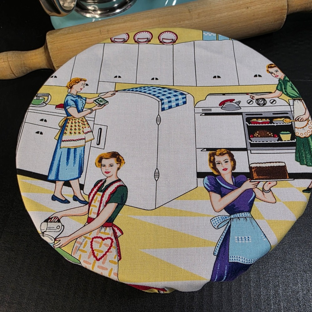 Kitschy MCM Women / Red Dot Reversible KitchenAid Mixer Mixing Bowl Cover Baking